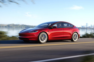 Obnovljeni Tesla Model 3