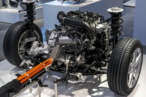 Bmw gubi snagu
