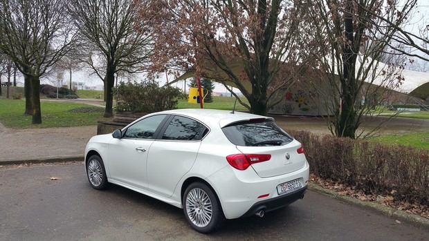 Alfa Romeo Giulietta 2.0 JTD 150 distinctive (17)