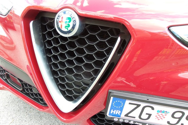 Alfa Romeo Stelvio 2.2 Multijet 180 Super (04)