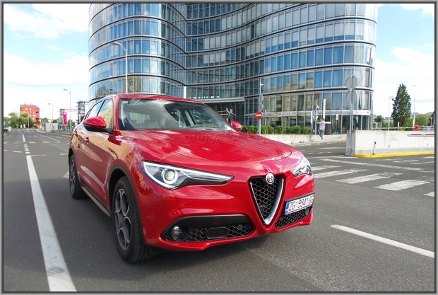 Alfa Romeo Stelvio 2.2 Multijet 180 Super (10)