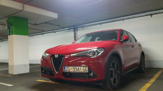 Alfa Romeo Stelvio 2.2 Multijet 180 Super (14)