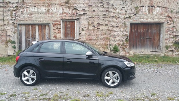 Audi A1 Sportback 1.0 TFSI (01)