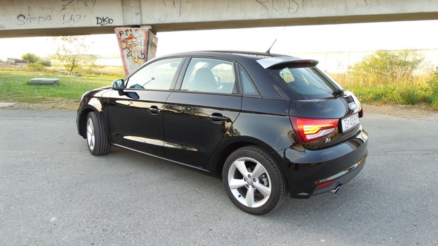 Audi A1 Sportback 1.0 TFSI (10)