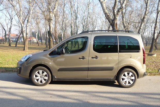 Citroen Berlingo 1.6 BlueHDi 120 XTR (07)