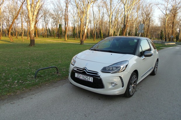 Citroen DS 3 1.6 BlueHDi 120 (01)