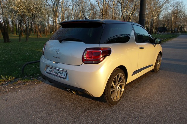 Citroen DS 3 1.6 BlueHDi 120 (02)