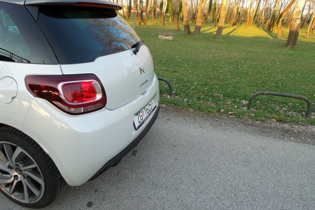 Citroen DS 3 1.6 BlueHDi 120 (09)