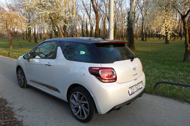 Citroen DS 3 1.6 BlueHDi 120 (15)