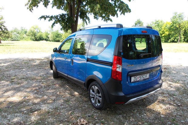 Dacia Dokker Stepway 1.2 TCe 115 (08)