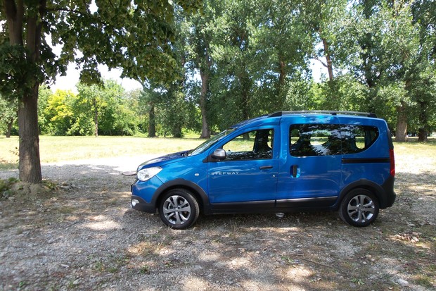 Dacia Dokker Stepway 1.2 TCe 115 (12)