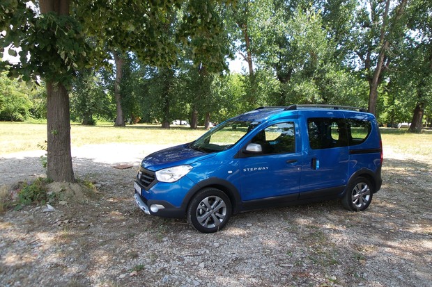 Dacia Dokker Stepway 1.2 TCe 115 (15)