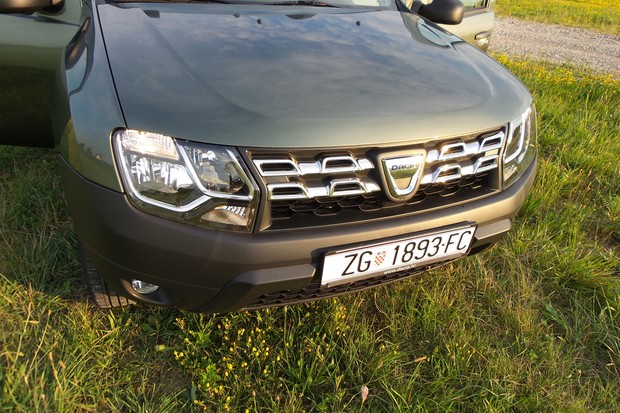 Dacia Duster 1.5 dCi 110 4x4 (05)