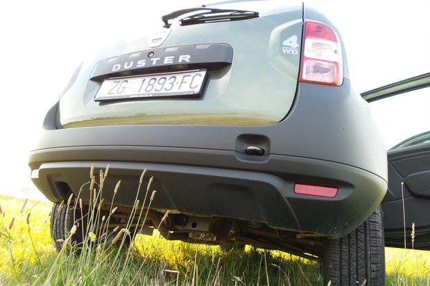 Dacia Duster 1.5 dCi 110 4x4 (08)