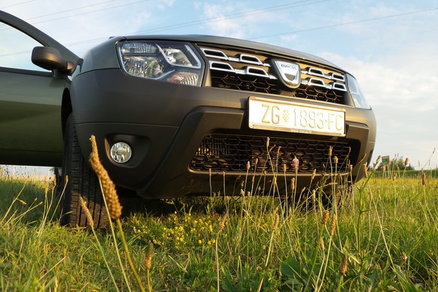 Dacia Duster 1.5 dCi 110 4x4 (10)