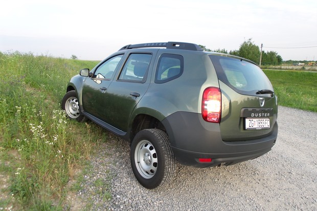 Dacia Duster 1.5 dCi 110 4x4 (27)