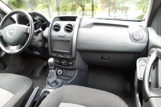 Dacia Duster 1.5 dCi 110 4x4 Urban Explorer (04)