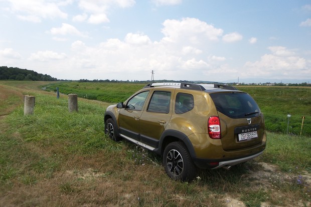 Dacia Duster 1.5 dCi 110 4x4 Urban Explorer (03)