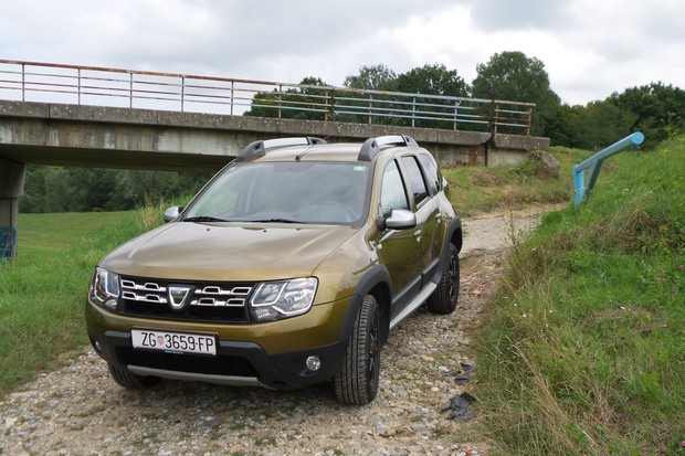 Dacia Duster 1.5 dCi 110 4x4 Urban Explorer (12)