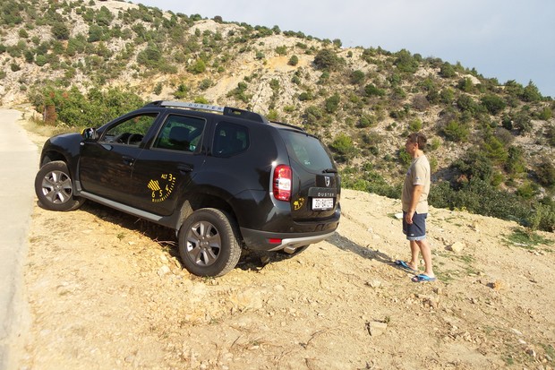 Dacia Duster Blackstorm 1.5 dCi 110 4x4 (17)