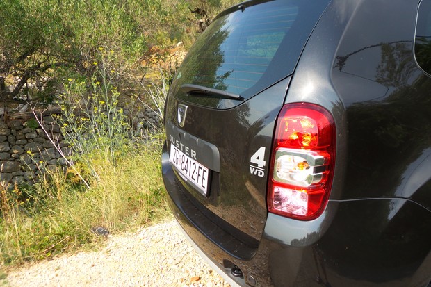 Dacia Duster Blackstorm 1.5 dCi 110 4x4 (09)