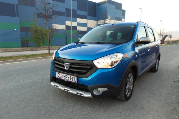 Dacia Lodgy 1.5 dCi 110 Stepway Prestige (10)