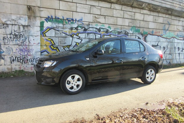 Dacia Logan 1.2 16V (08)