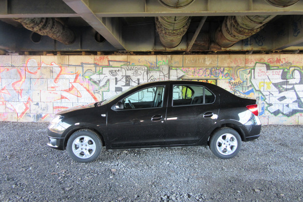 Dacia Logan 1.2 16V (09)