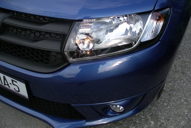 Dacia Sandero 1.2 16V Ambiance (13)