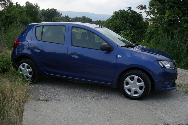 Dacia Sandero 1.2 16V Ambiance (5)