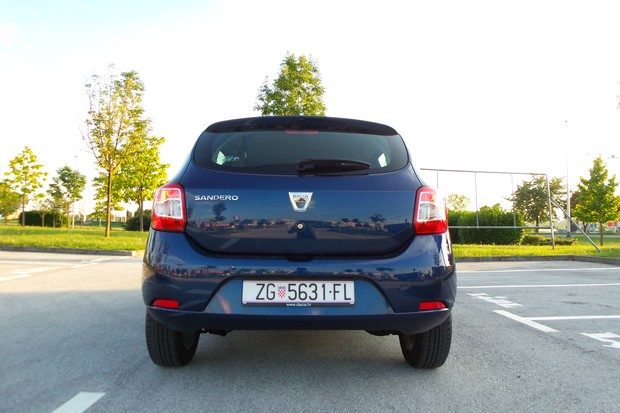 Dacia Sandero 1.2 16V (15)