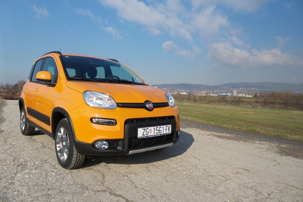 Fiat Panda 1.3 MJT (01)