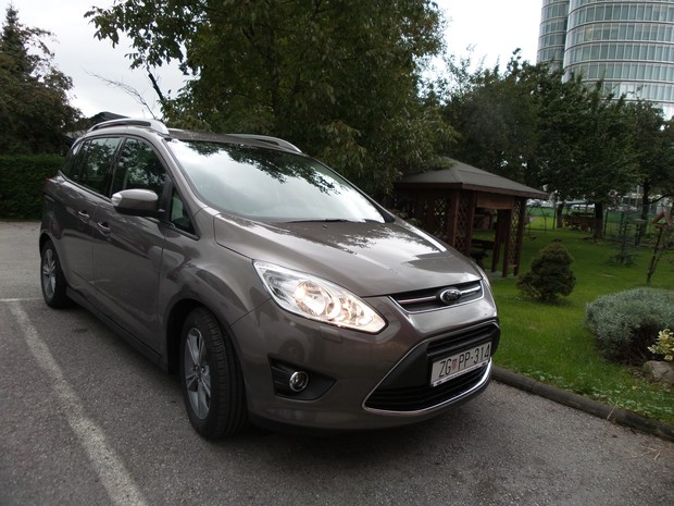 Ford C-Max Grand 1.6 TDCi (15)