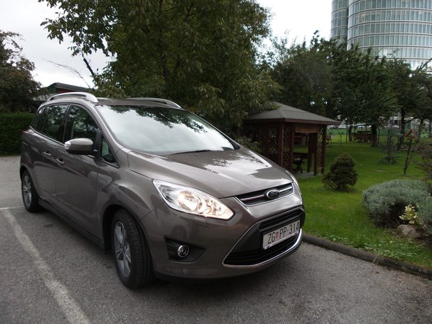 Ford C-Max Grand 1.6 TDCi (19)