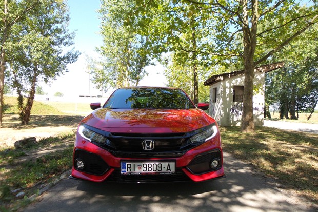 Honda Civic 1.5T CVT 182 Sport (10)