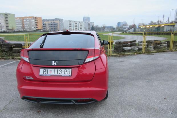 Honda Civic Black Edition (19)