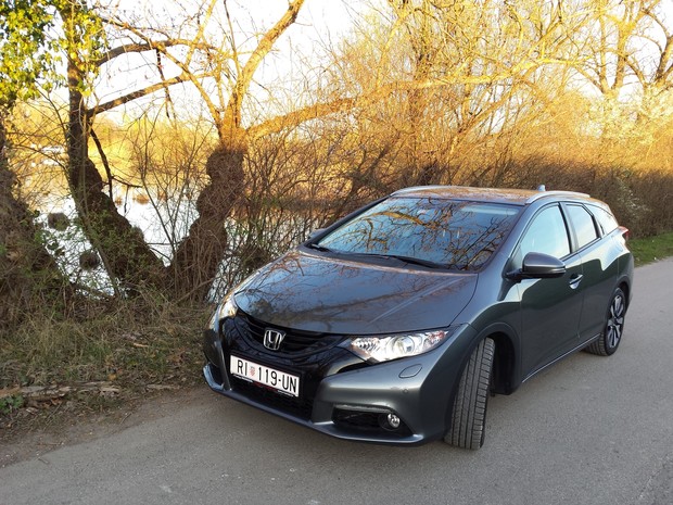 Honda Civic Tourer 1.6 i-DTEC (4)