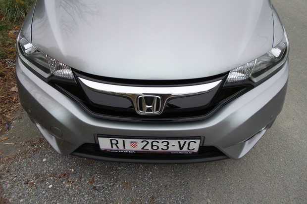 Honda Jazz 1.3 i-VTEC 102 CVT Elegance (03)