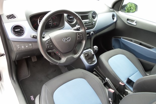 Hyundai i10 (01)