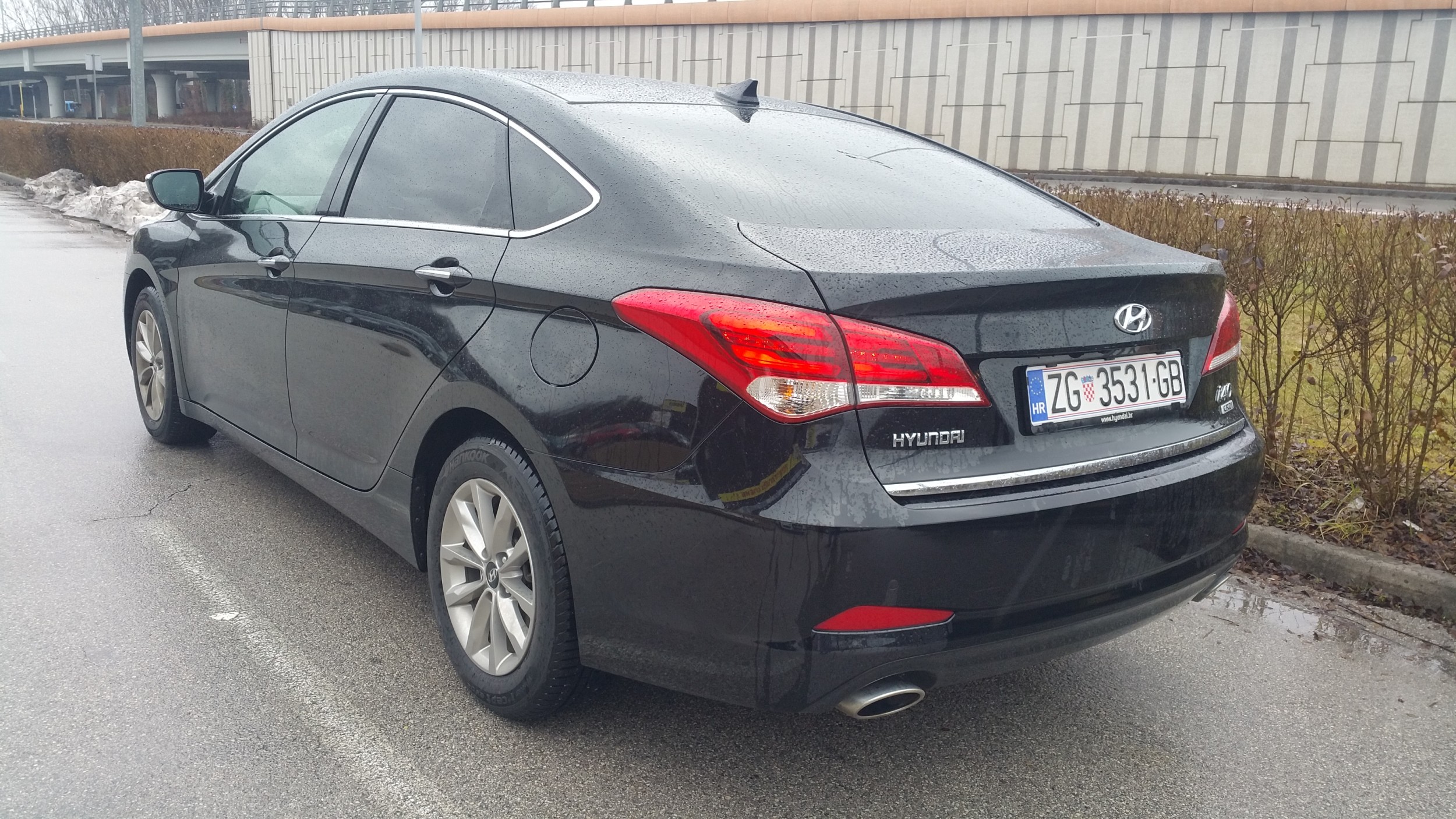 Hyundai i40 1.7 CRDi 141 ISG 7DCT TEST / Testirali smo ...