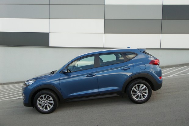 Hyundai Tucson 1.7 CRDI 141 ISG 7DC (01)