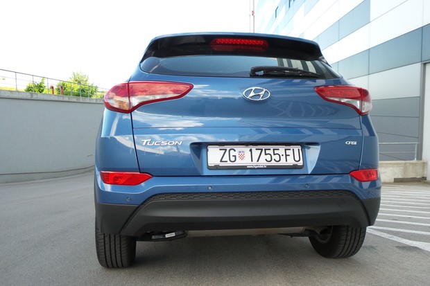 Hyundai Tucson 1.7 CRDI 141 ISG 7DC (02)