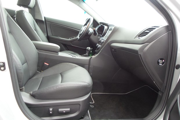 Kia Optima 1.7 CRDI AT EX Premium (22)