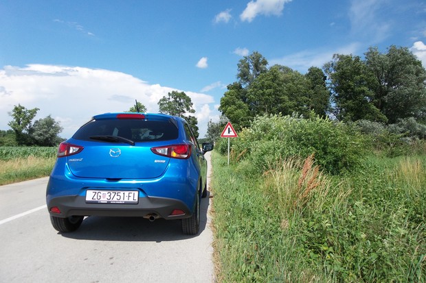 Mazda2 1.5 G75 Attraction (15)