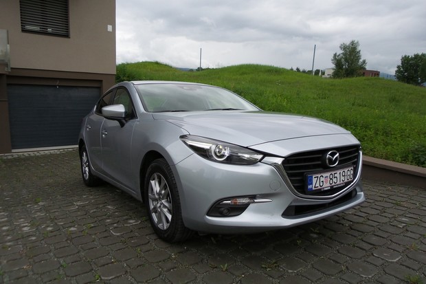 Mazda3 1.5 CD105 Attraction (01)