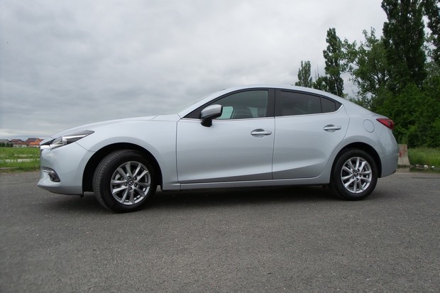 Mazda3 1.5 CD105 Attraction (02)