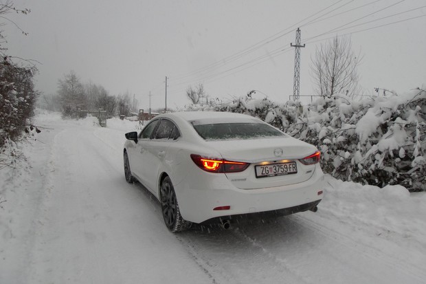 Mazda6 2.0 G165 Revolution (15)