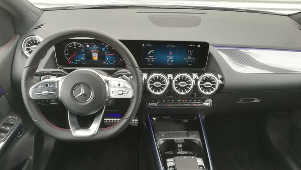 Mercedes-Benz B 200 d 150 Automatik 01