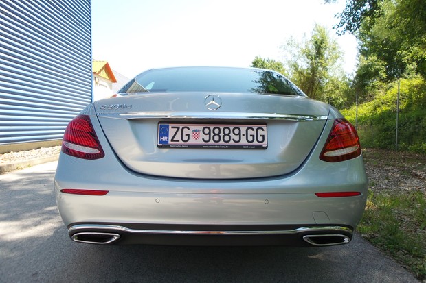 Mercedes-Benz E 200 d 2.0 150 Edition 1 (02)