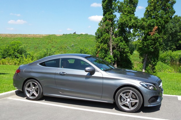 Mercedes C-klasa Coupe 250 d 204 AMG Line (01)